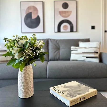 Deluxe Location In Place D'italie Apartment