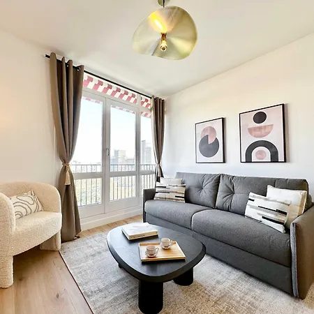 Deluxe Location In Place D'italie * Paris