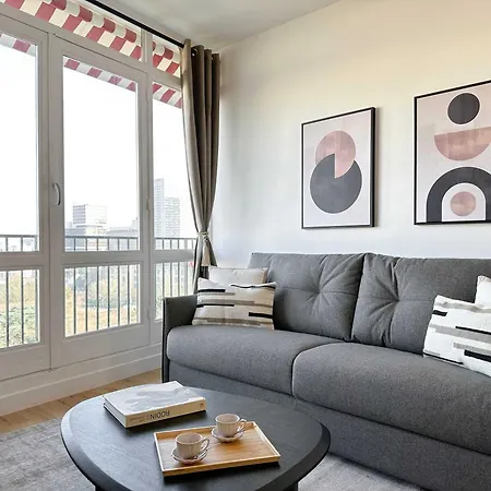 Deluxe Location In Place D'italie Apartment