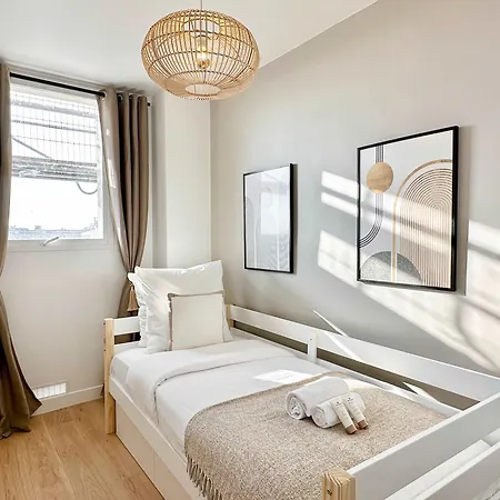 Deluxe Location In Place D'italie * Paris